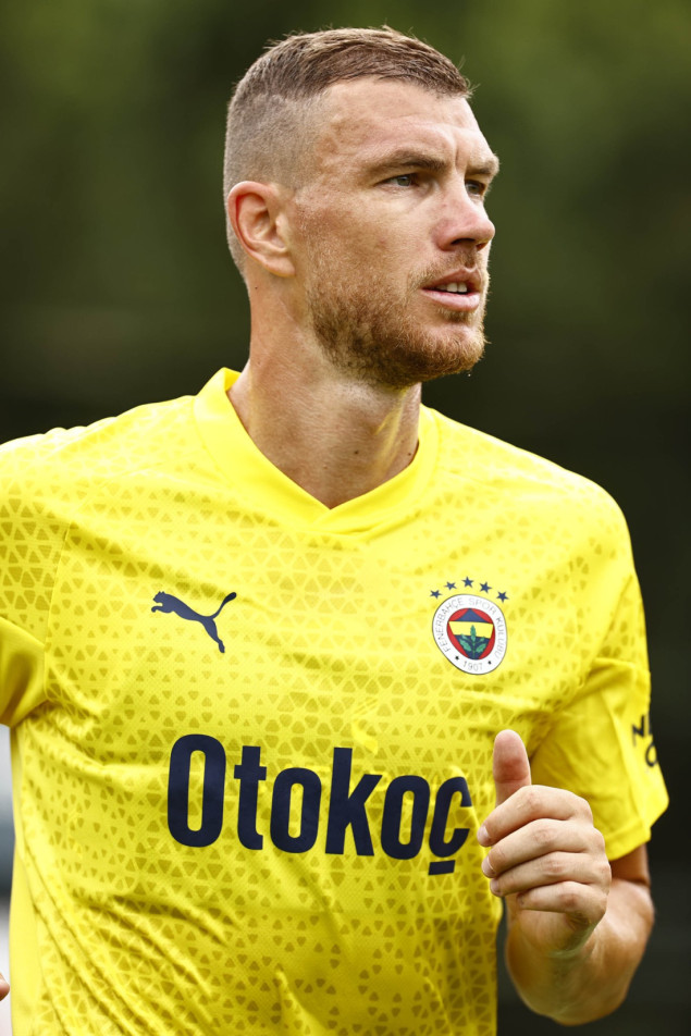 Edin Džeko prvi put trenirao s ekipom Fenerbahcea
