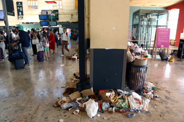 Ponovo štrajk komunalnih radnika i smeće na ulicama Marseillea