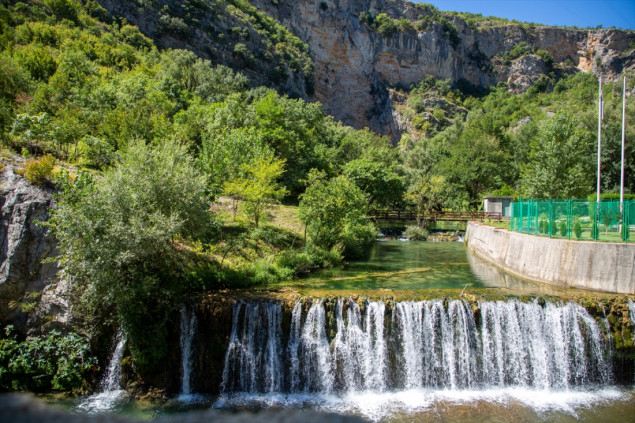 Avanturistički park Peć Mlini: Arheološki i adrenalinski fenomen u hercegovačkom kršu