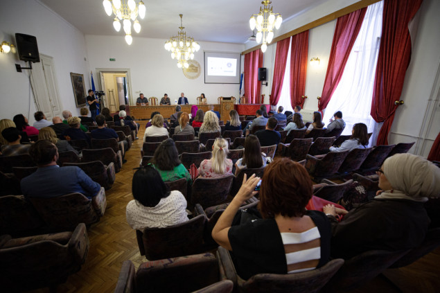 Prvi na Univerzitetu u Sarajevu: Institut za historiju predstavio svoj webshop