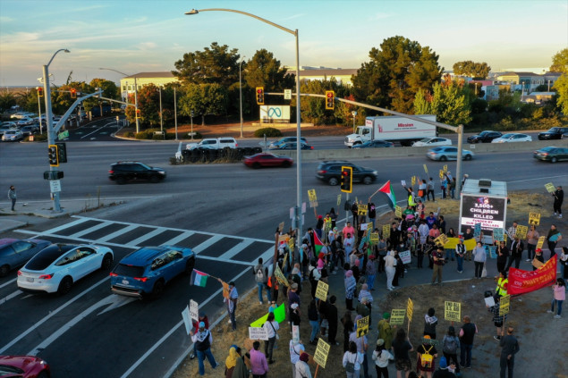 Protest ispred sjedišta Mete zbog cenzure sadržaja u Palestini