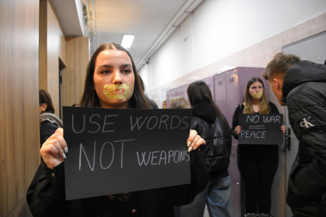 Solidarnost s narodom Palestine: Učenici sarajevske Druge gimnazije pozvali na mir