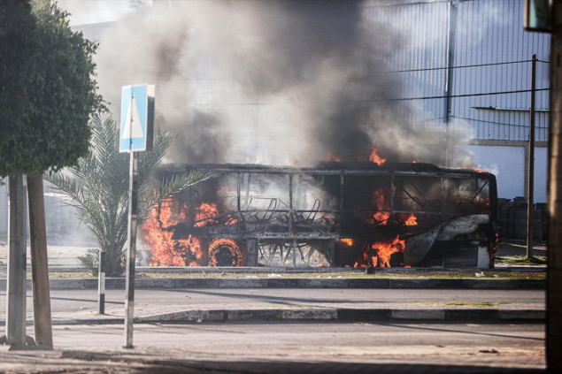 Izraelska vojska pogodila autobus u Gazi