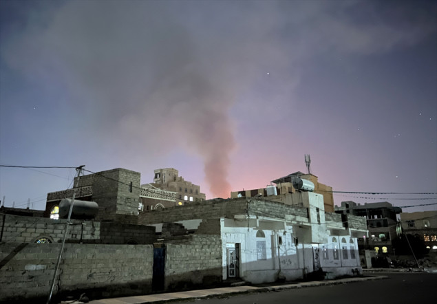 Huti: SAD i Velika Britanija izveli vazdušne napade na tri jemenske oblasti