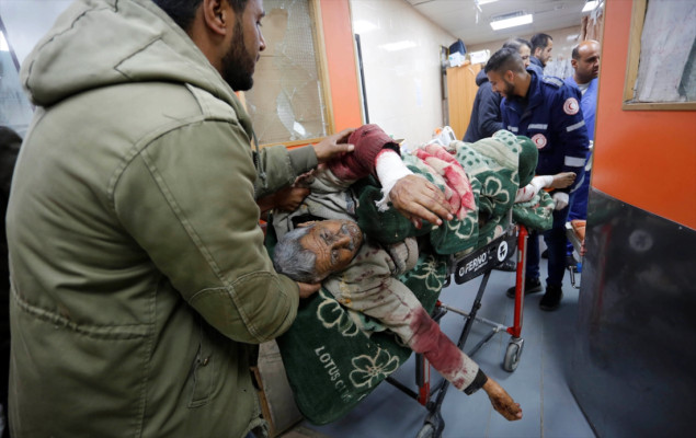 Ubijeno sedam ljudi: Izraelske snage granatirale Palestince dok su čekali humanitarnu pomoć u Gazi