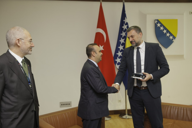 Na marginama SBF-a: Susreti ministatra Turske Kacir