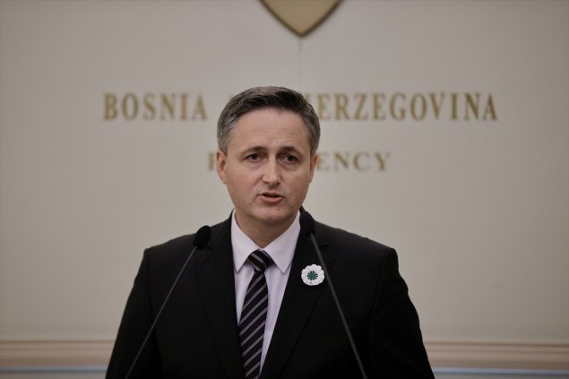 Bećirović: Rezolucija o genocidu u Srebrenici je nova šansa za katarzu