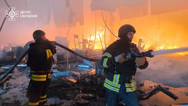 Dvoje poginulih, 24 ranjenih u ruskom napadu na Harkov