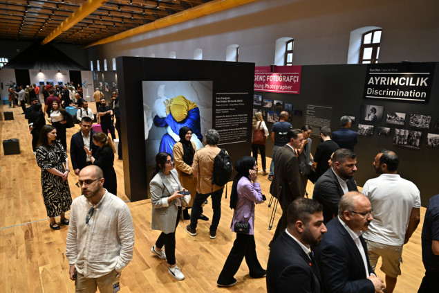 U Istanbulu otvorena izložba "Istanbul Photo Awards 2024"