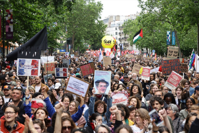 U Parizu održan protest protiv krajnje desnice