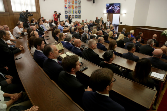 U Hrvatskom saboru održan komemorativni skup povodom Dana sjećanja na genocid u Srebrenici