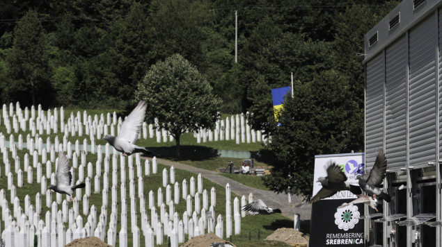 U Potočarima pušteno blizu 320 golubova mira