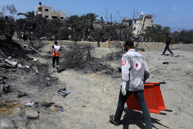 U izraelskom napadu na džamiju u Gazi ubijeno 15 Palestinaca, 20 ranjeno