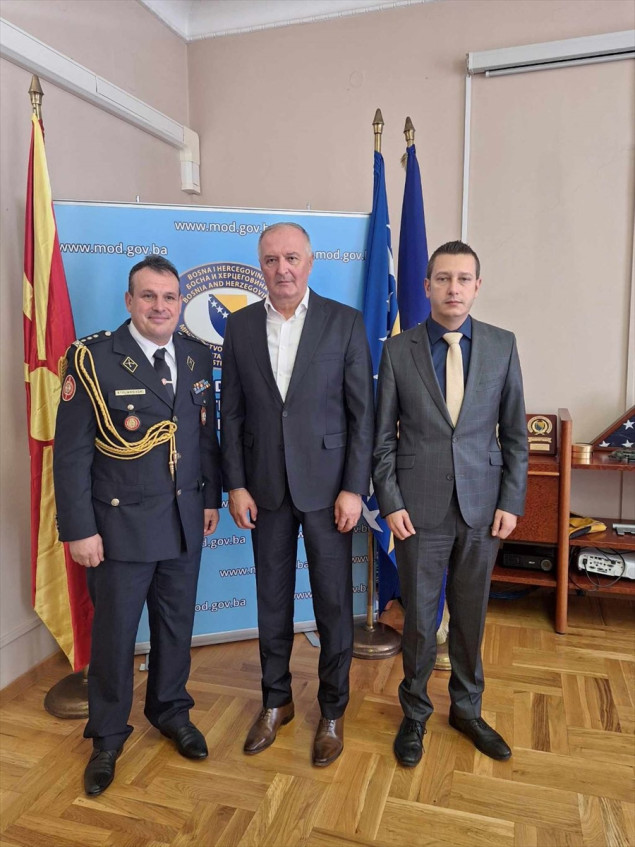 Helez se sastao sa nerezidentnim vojnim atašeom Sjeverne Makedonije u BiH