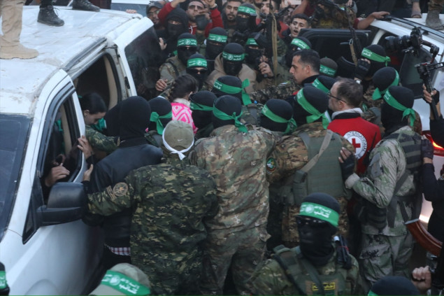 Hamas predao Crvenom križu tri izraelska taoca