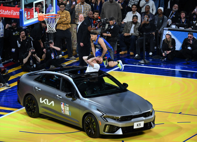Mac McClung zakucao preko automobila za historijsku titulu na NBA All Starsu