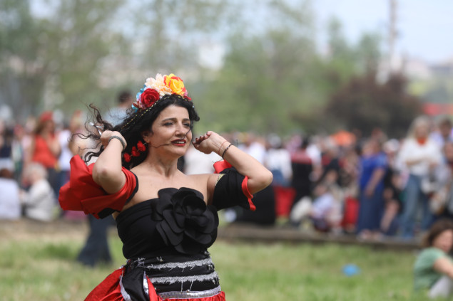 Uz vatru i ples održan tradicionalni festival Kakava-Hidrellez u Edirneu