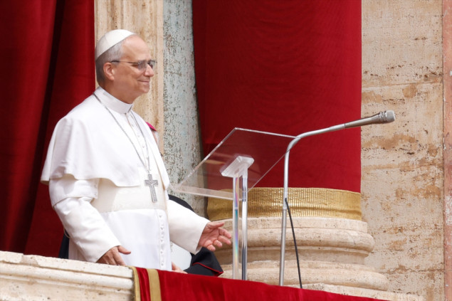 Papa Lav XIV predvodio svoju prvu molitvu "Regina Coeli": Nikad više rat