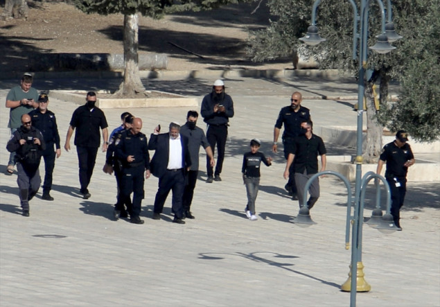 Izraelski doseljenici predvođeni ministrom Ben-Gvirom upali u džamiju Al-Aksa