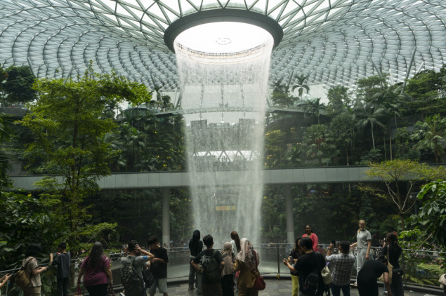 Najviši zatvoreni vodopad na svijetu krasi aerodrom u Singapuru
