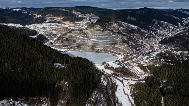 Prelijepi prizori zaleđenog jezera kod Vareša
