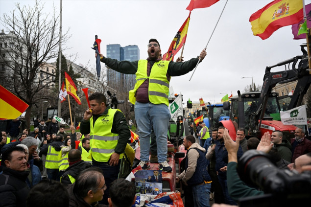 Španski poljoprivrednici protestuju u Madridu protiv trgovinskog sporazuma EU i Mercosura
