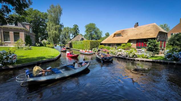 Nizozemska Venecija - bajkovito selo Giethoorn