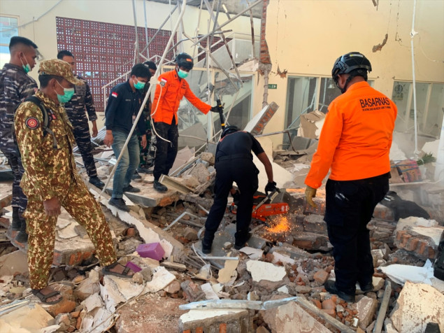 Indonezija: Zemljotres magnitude 7,7 u oblasti Flores, poginulo najmanje 20 osoba