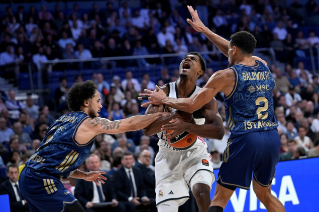 Odigrane tri utakmice devetog kola Evrolige, u derbiju Real deklasirao Fenerbahce Odigrane tri utakmice devetog kola Evrolige, u derbiju Real deklasirao Fenerbahce