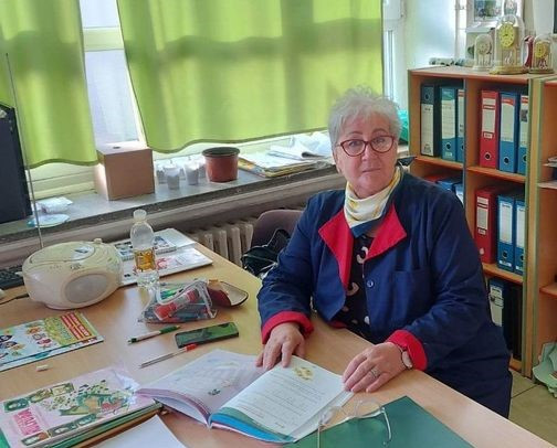 Udruženje Pomozi.ba pokrenulo apel za liječenje Fojničanke, učiteljice Aferdite
