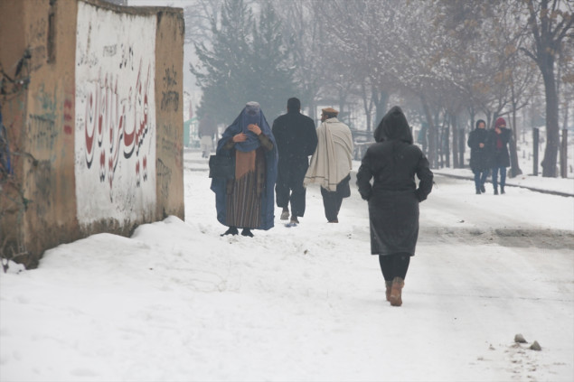 Obilne snježne padavine u Kabulu, temperature i do 30 stepeni ispod nule