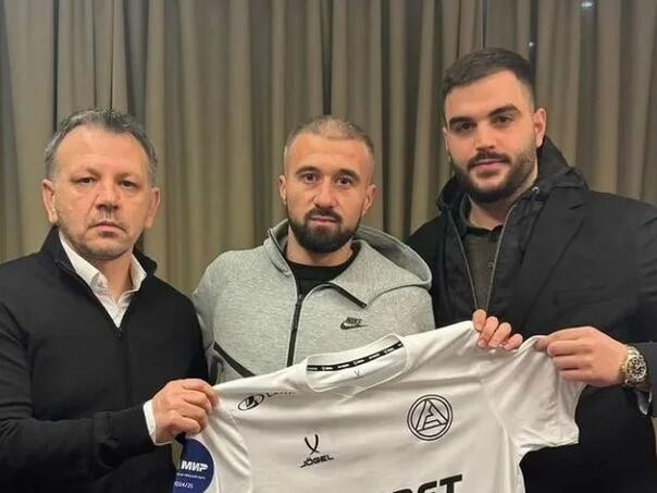 Ifet Đakovac potpisao ugovor s ruskim Akronom