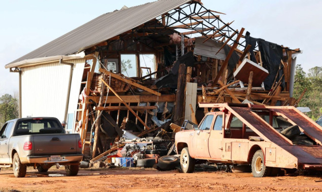 Osam osoba poginulo u tornadu u Alabami