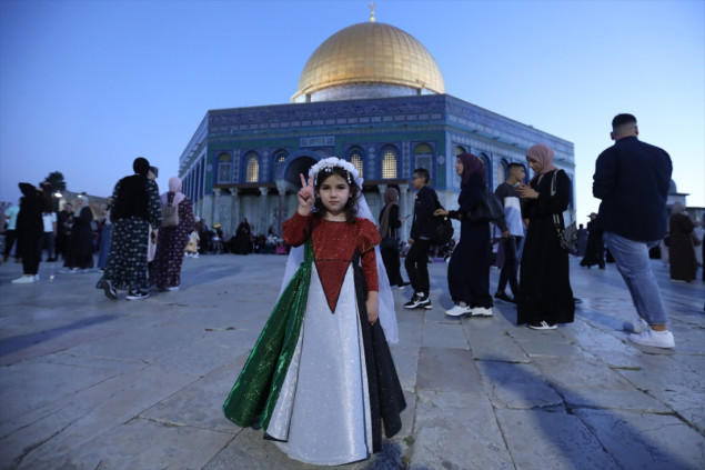 Bajram namaz u Al-Aksi klanjalo oko 100.000 vjernika