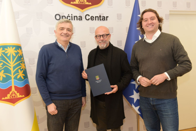 Istaknutom umjetniku Alminu Zrni uručeni ključevi od stana