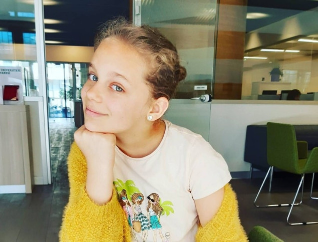 Pomozi.ba pokrenulo apel za 12-godišnju Amajdu iz Milića