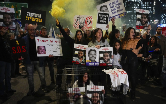 Izrael: Hiljade ljudi na ulicama tražilo ostavku Vlade i sporazum o razmjeni talaca s Hamasom