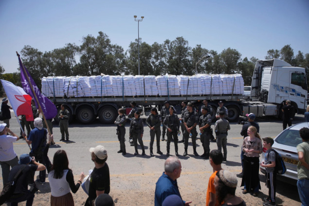 Izraelski ekstremisti blokirali kamione s pomoći na granici s Gazom