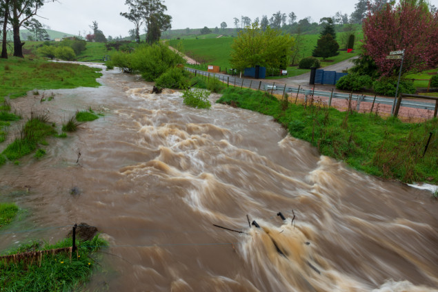 Stotine domova bez struje u Australiji, savezna država Viktorija očekuje velike poplave