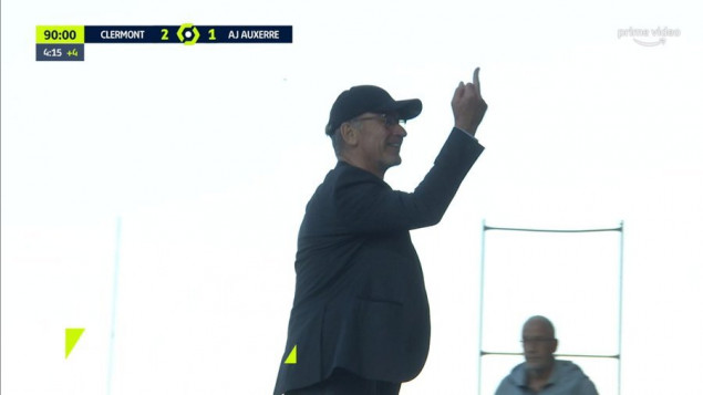 Auxerre se izvinio zbog neprimjerenog ponašanja trenera
