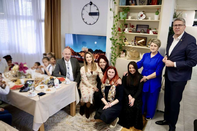 Gradonačelnik Avdić podijelio radost Bajrama s djecom u Dječijem domu Bjelave