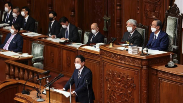 Premijer Japana rekonstruisao vladu da bi je distancirao od kontroverzne vjerske organizacije