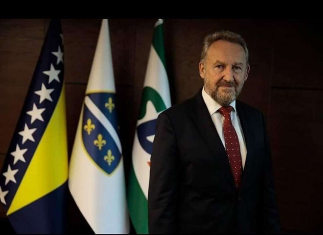 Izetbegović: Od Bošnjaka nikome ne prijeti opasnost, ali se svakodnevno prijeti Bošnjacima i BiH