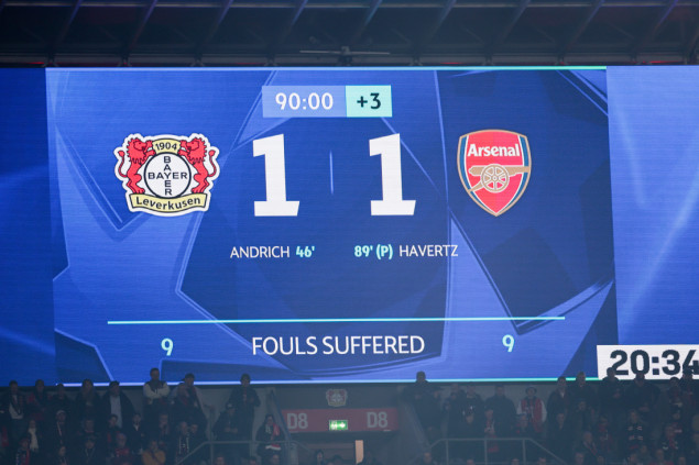 Remi Bayera i Arsenala u prvom meču osmine finala Lige šampiona