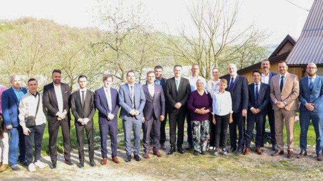 Bećirović u povratničkom naselju Miljeno kod Čajniča