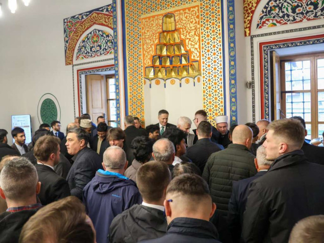 Širom BiH klanjan bajram-namaz uz poruke solidarnosti i jedinstva