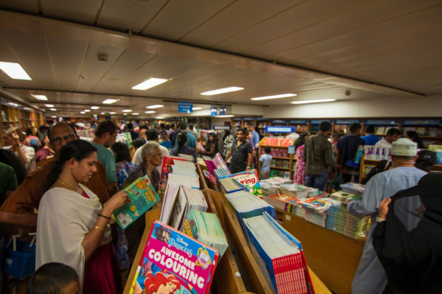 Najveća plutajuća biblioteka na svijetu "Logos Hope" u Omanu
