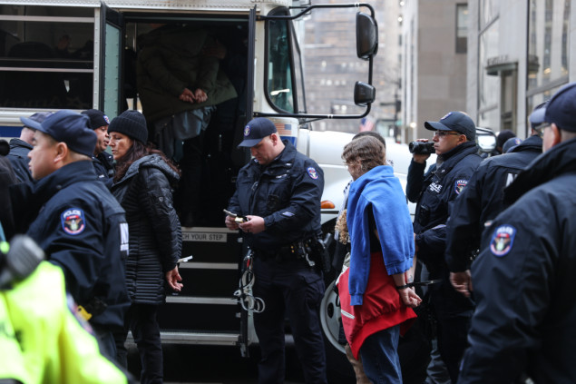 Više od 50 uhapšenih na protestu protiv Bidena u New Yorku