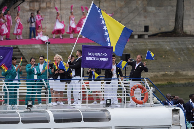 Macron proglasio Olimpijske igre otvorenim, Cerić i Pezer nosili zastavu BiH
