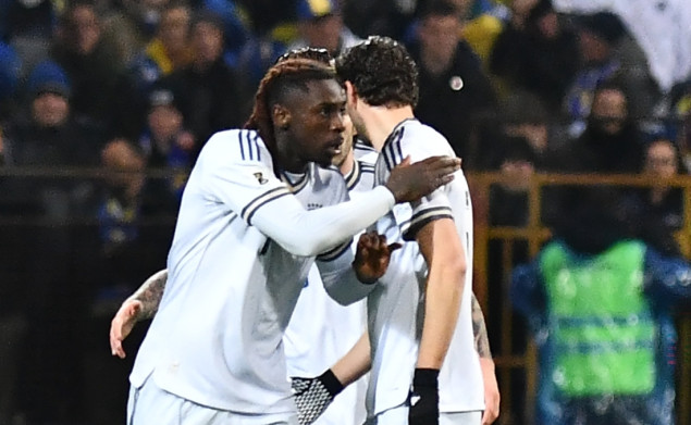 Nakon prvih 45 minuta Italija vodi 0:1, BiH igra bolje i ima igrača više